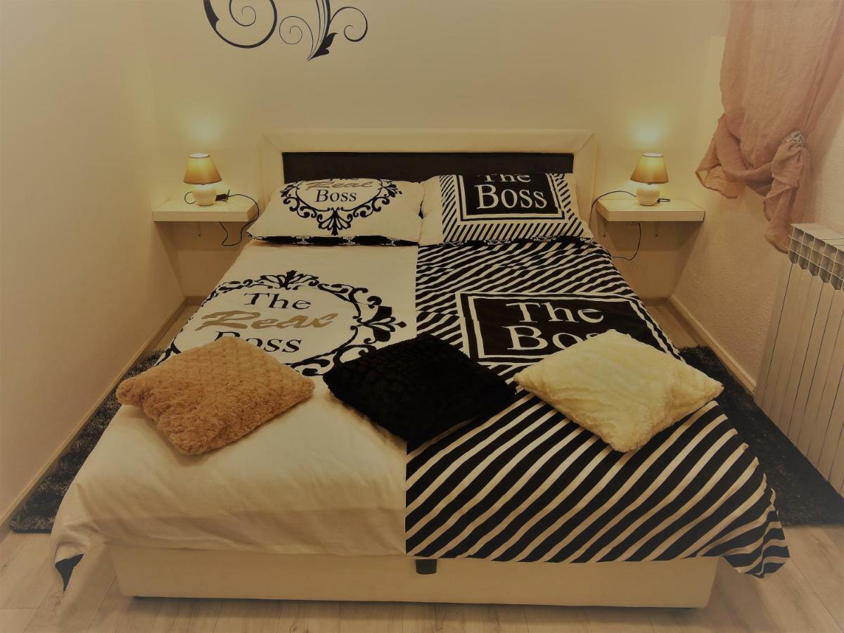 Sweet Dreams Apartment Varasd Kültér fotó